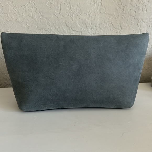 Portland Leather Large Makeup Bag in Storm - Picture 2 of 7